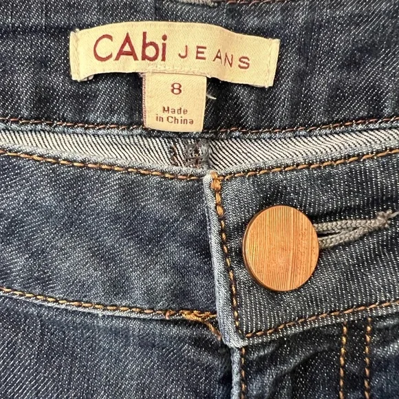 CAbi Dark blue classic 5 pocket mid-rise flare jeans Women’s Size 8 - Picture 3 of 10